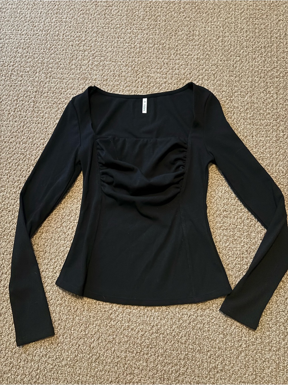 Halara Women's Black Long-Sleeve Ruched Front Top